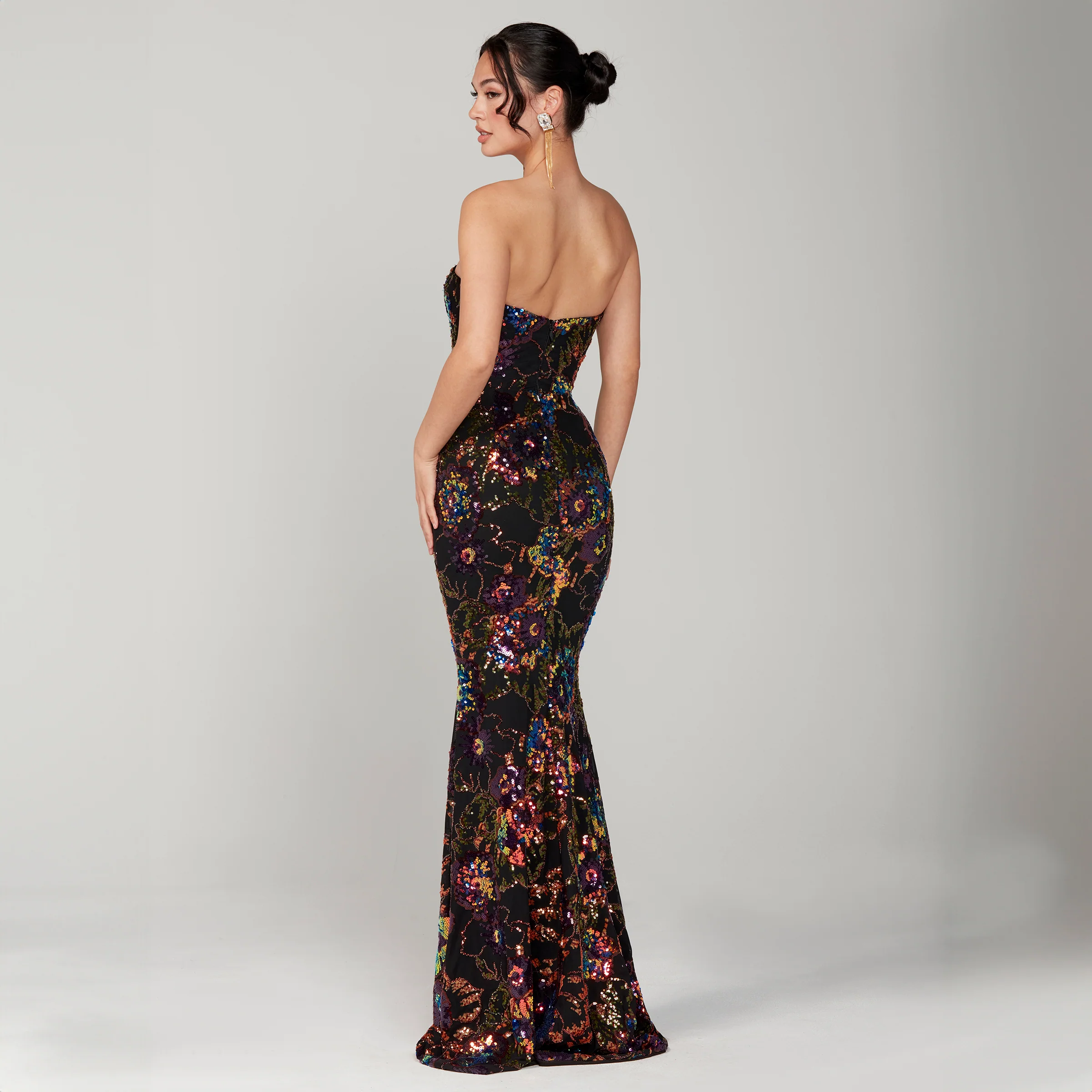 HELEN - Image 7